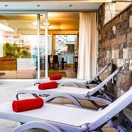 Villa La Perla Blanca - Del Duque Costa Adeje (Tenerife)